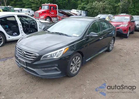 2017 Hyundai Sonata Sport z USA, uszkodzony, nr VIN 5NPE34AFXHH485821